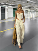 Conjunto Feminino Casual Primavera 2026: Camisola Estampada com Recortes Laterais e Alças Finas e Calça Pantalona - Moda Boho Elegante